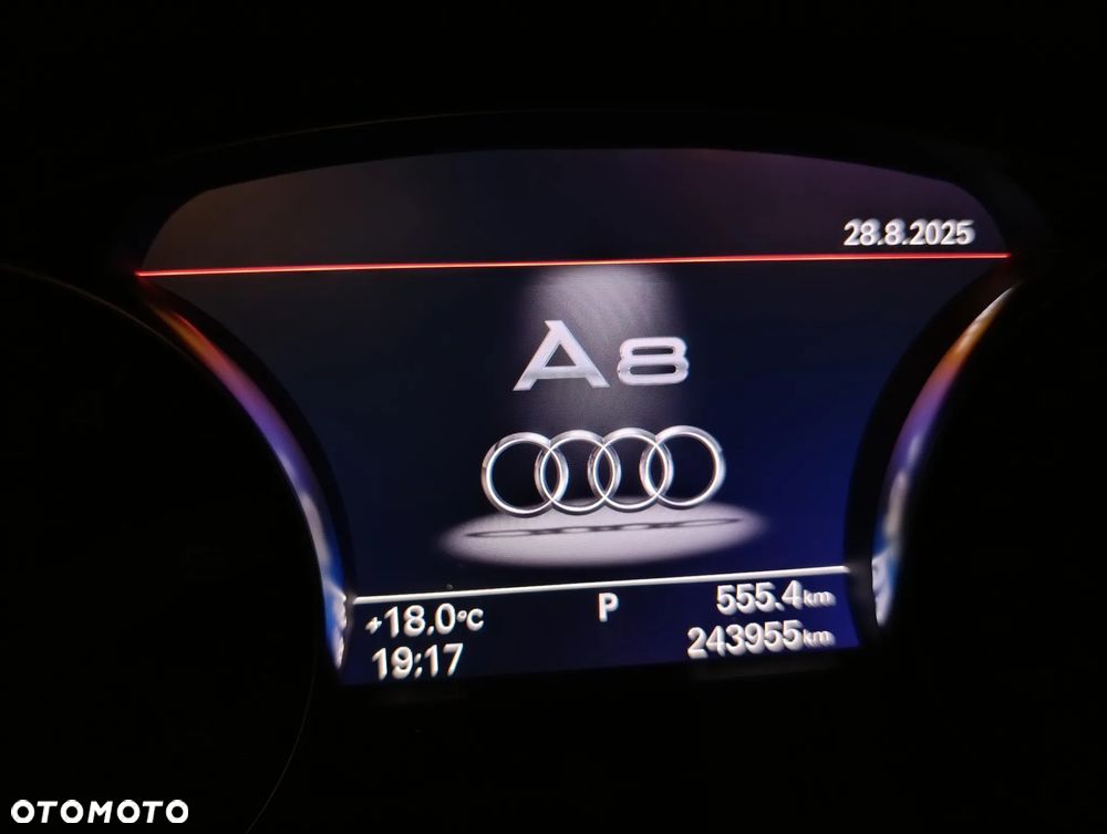 Audi A8 4.2 TDI DPF quattro tiptronic - 12
