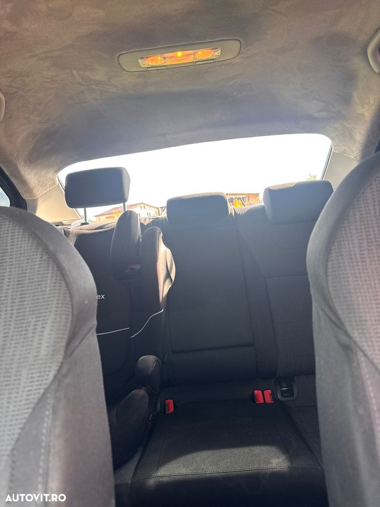 Skoda Octavia 1.6 TDI Business DSG - 9