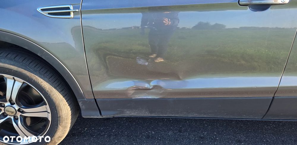 Ford Kuga 2.0 TDCi 4x4 Titanium - 12