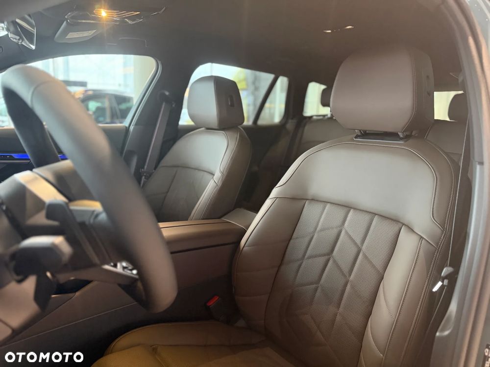 BMW Seria 5 520d xDrive mHEV - 9
