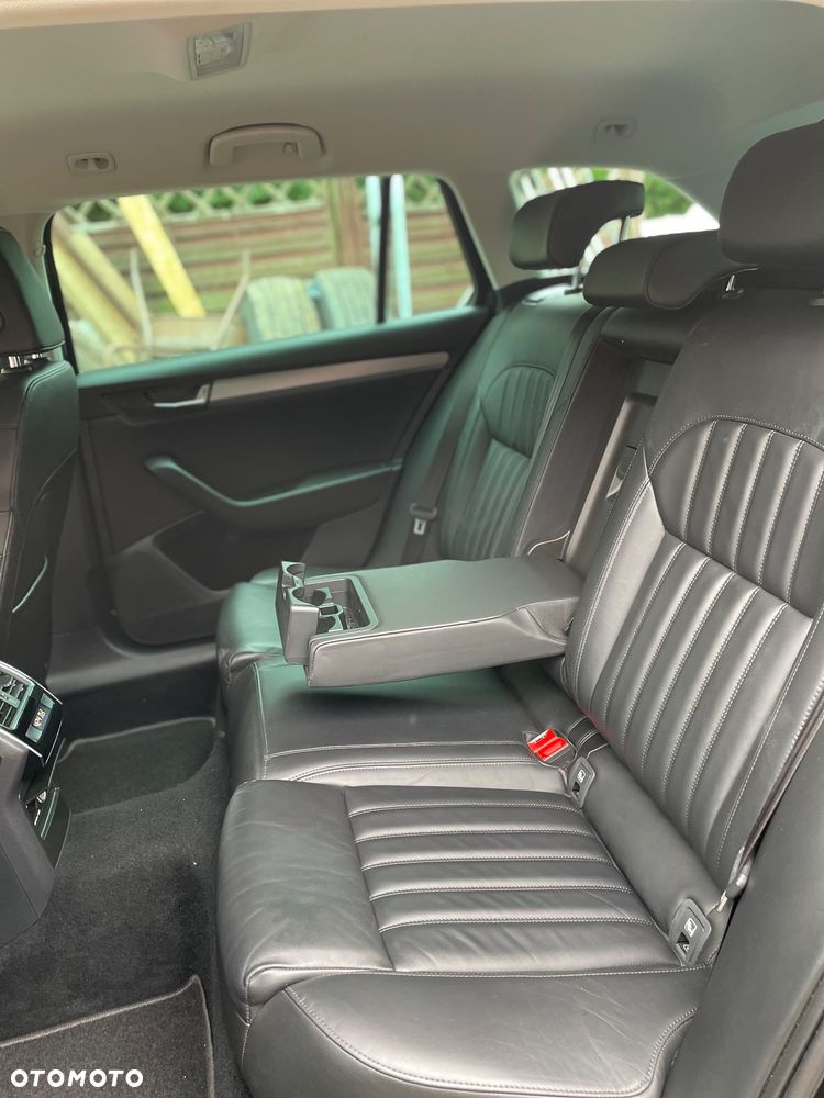 Skoda Superb 2.0 TDI DSG Style - 19