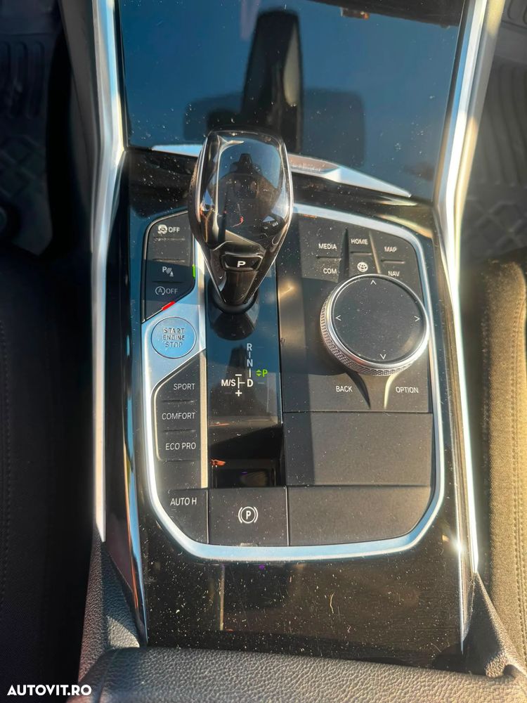 BMW Seria 3 320d xDrive AT - 9