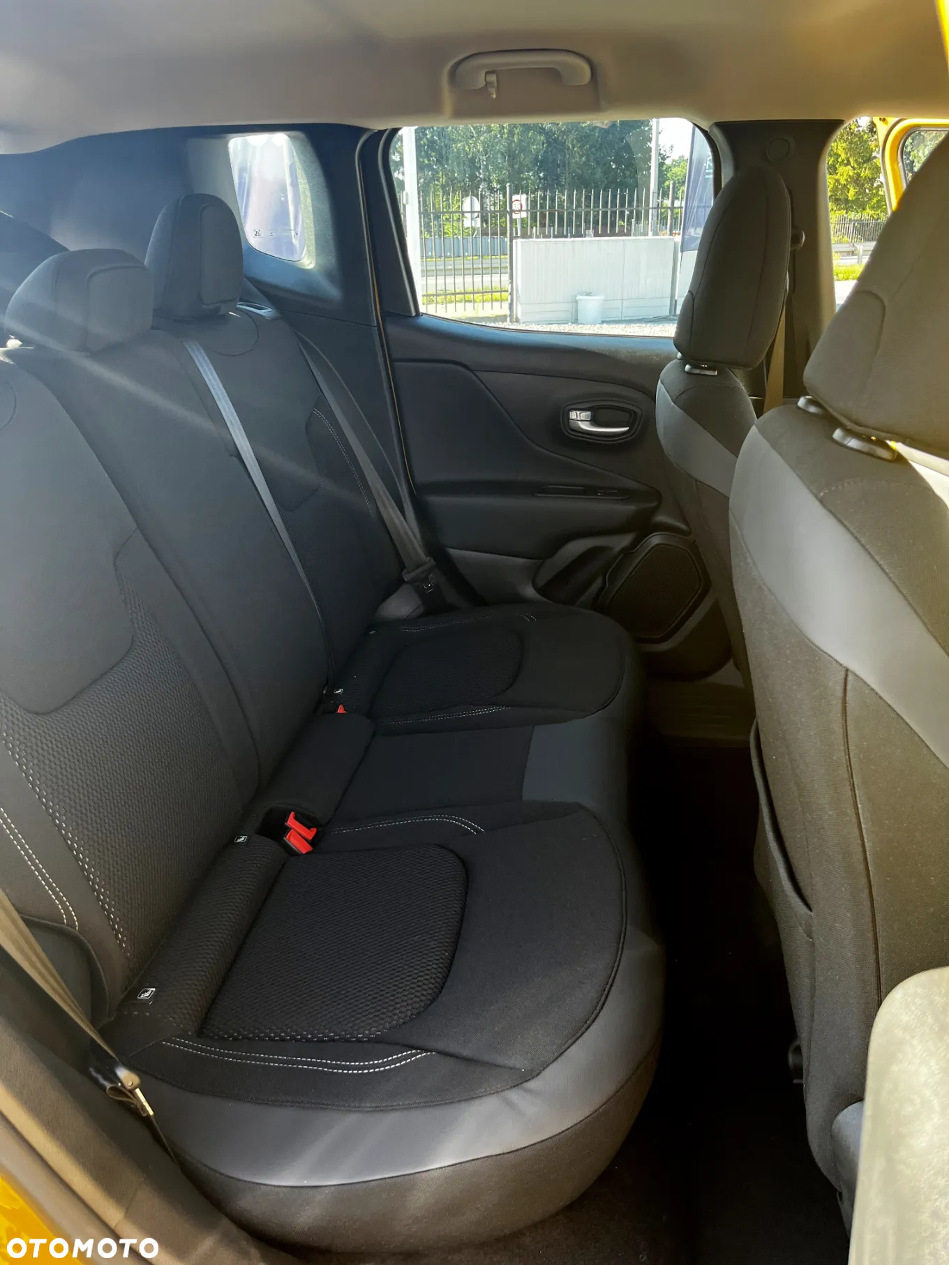 Jeep Renegade - 21