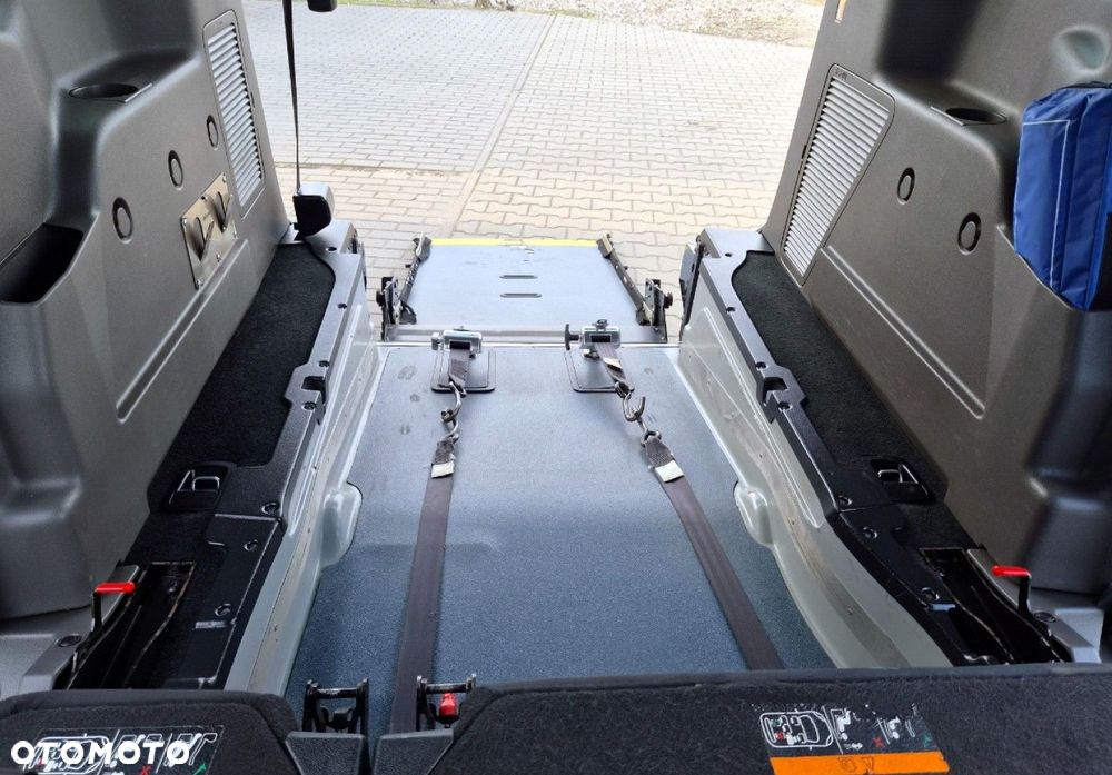 Ford Transit Connect - 34