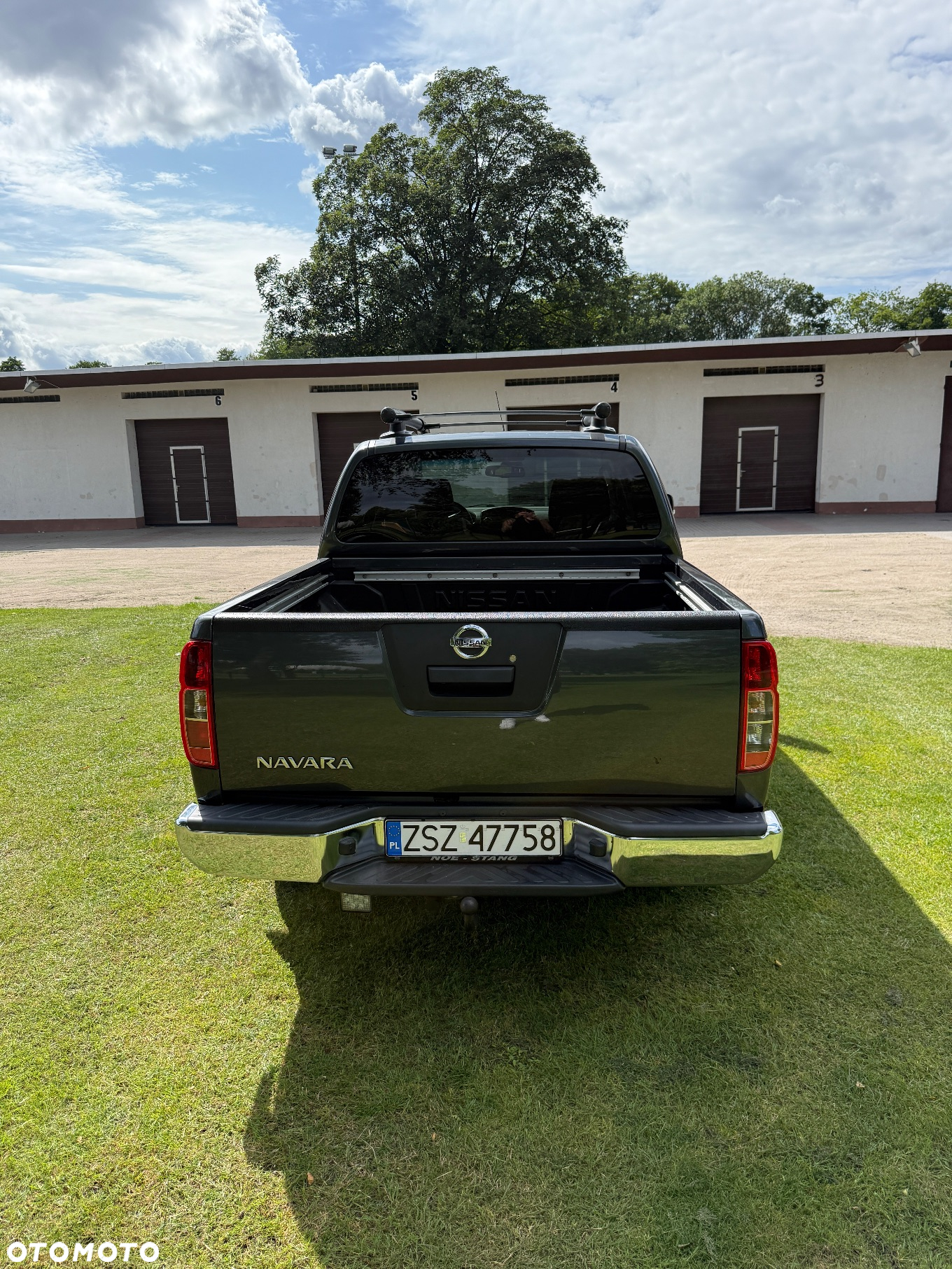 Nissan Navara 3.0 D V6 Platinum Long EU5 - 5