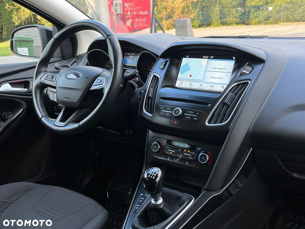 Ford Focus 1.0 EcoBoost Titanium - 9