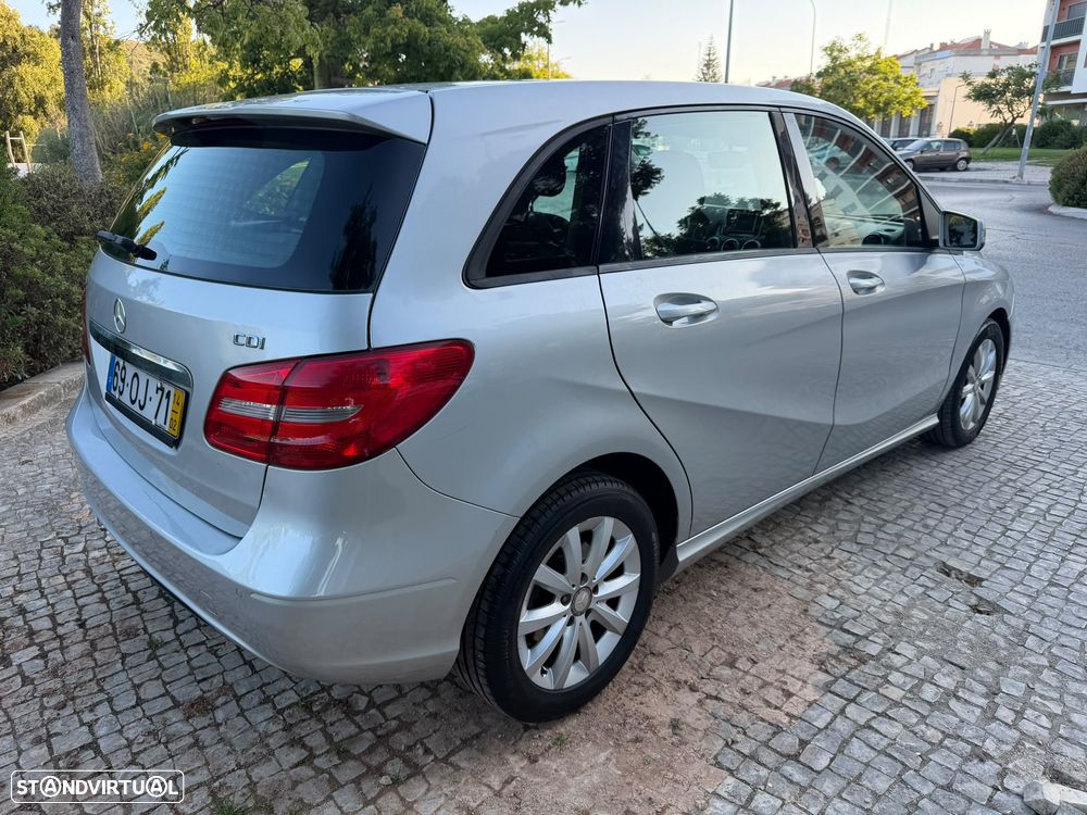 Mercedes-Benz B 180 CDI BlueEFFICIENCY - 14