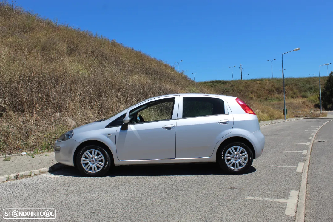 Fiat Punto 1.2 Lounge S&S - 6