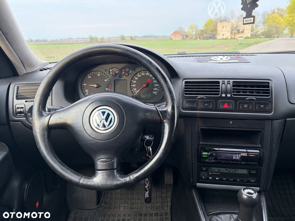 Volkswagen Golf - 9