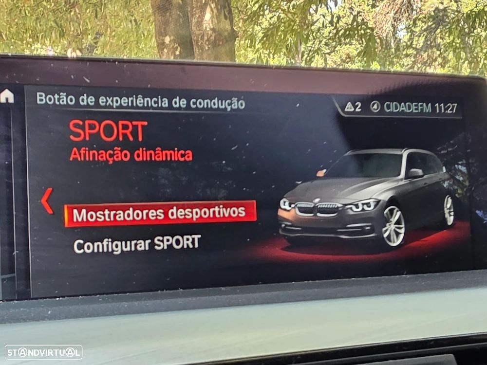 BMW 318 i Pack M Auto - 33