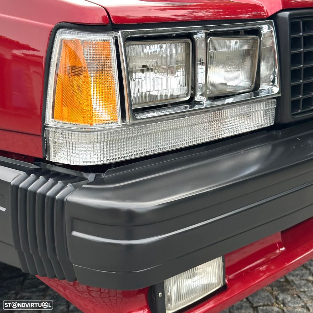 Volvo 740 - 8
