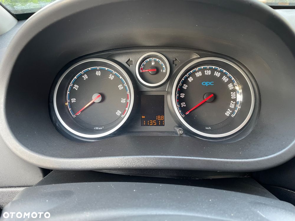 Opel Corsa 1.6 Turbo OPC - 28