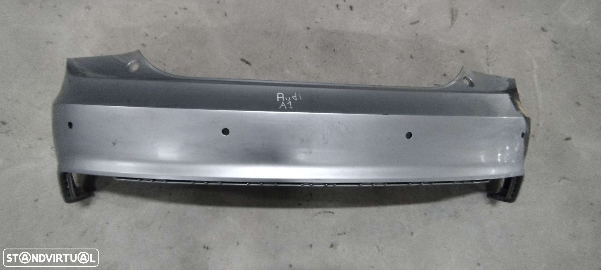 PARA-CHOQUES TRASEIRO AUDI A1 - 1