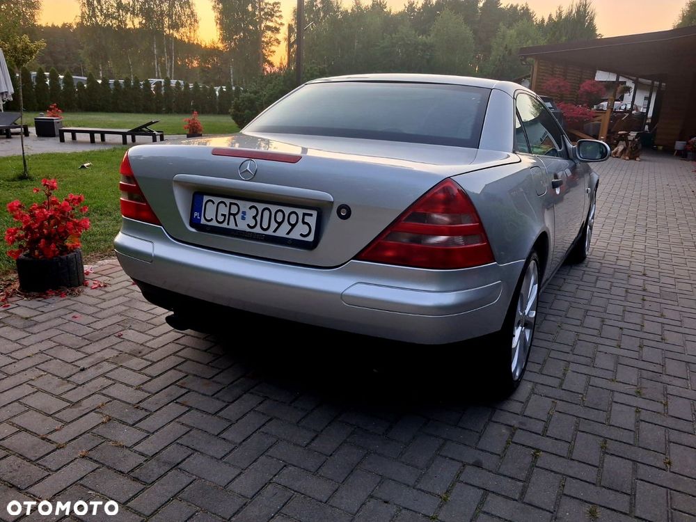 Mercedes-Benz SLK 200 - 3