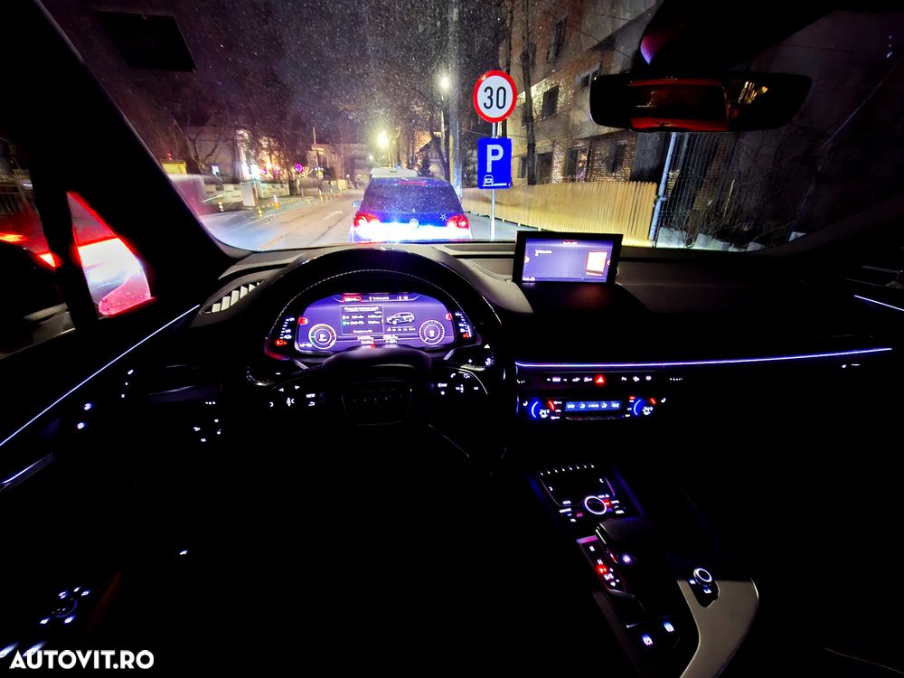 Audi Q7 - 30