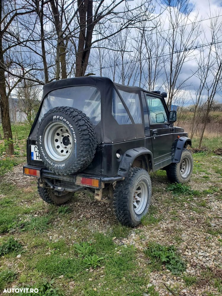 Suzuki Samurai - 3