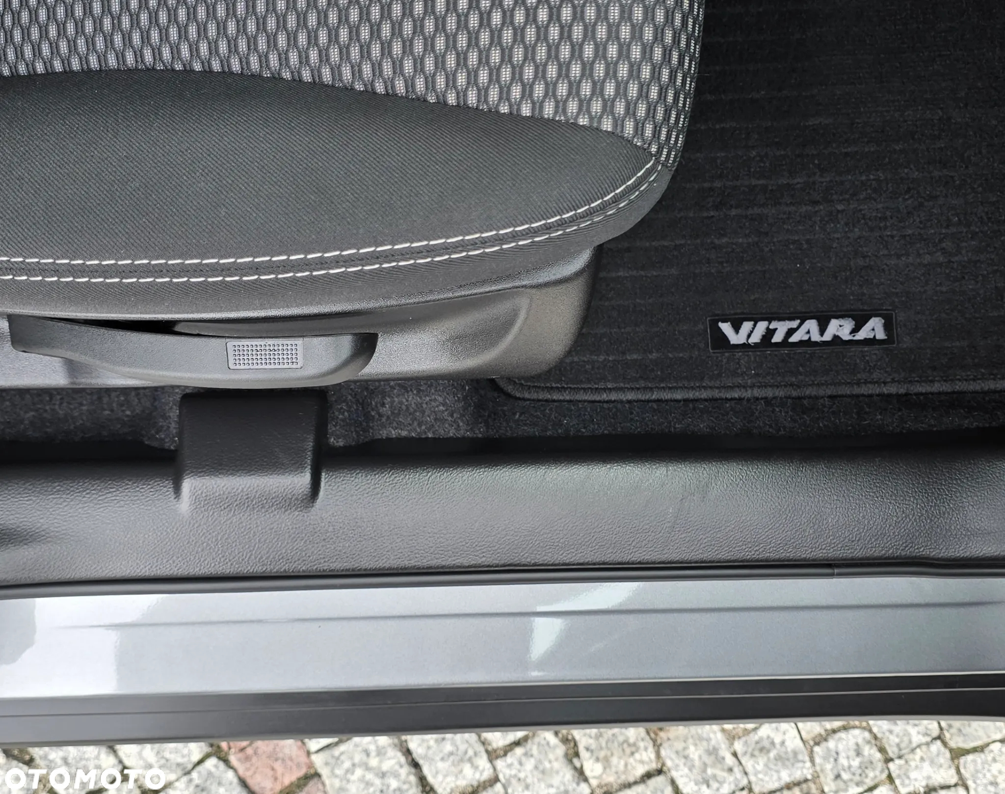 Suzuki Vitara 1.4 Boosterjet Premium 2WD - 18