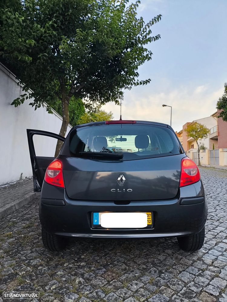 Renault Clio 1.5 dCi Confort - 9