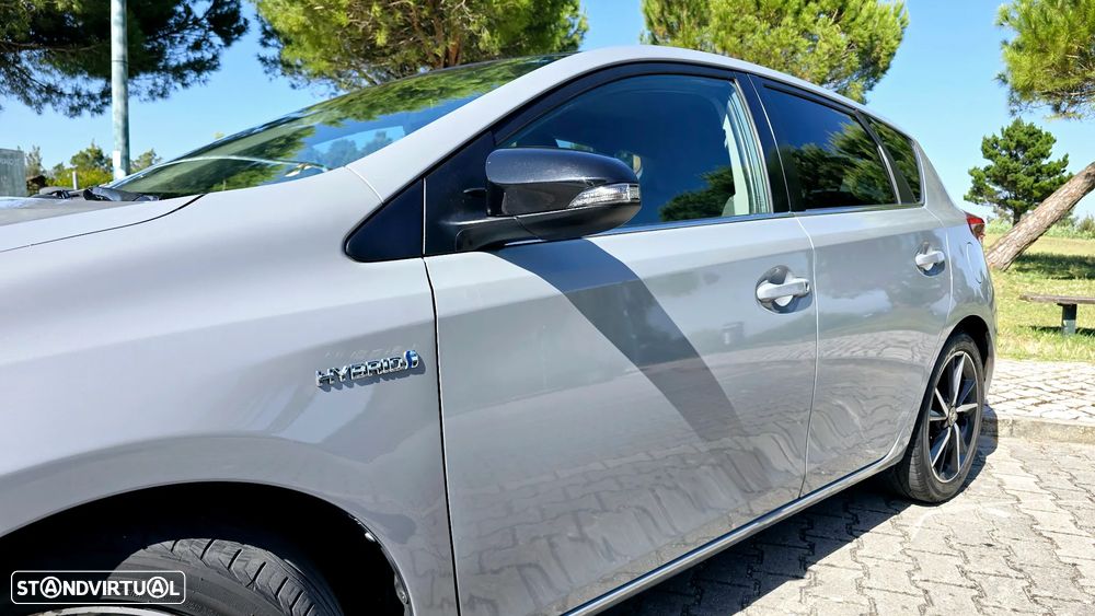 Toyota Auris 1.8 HSD Comfort +P.Techno+P.Sport - 30