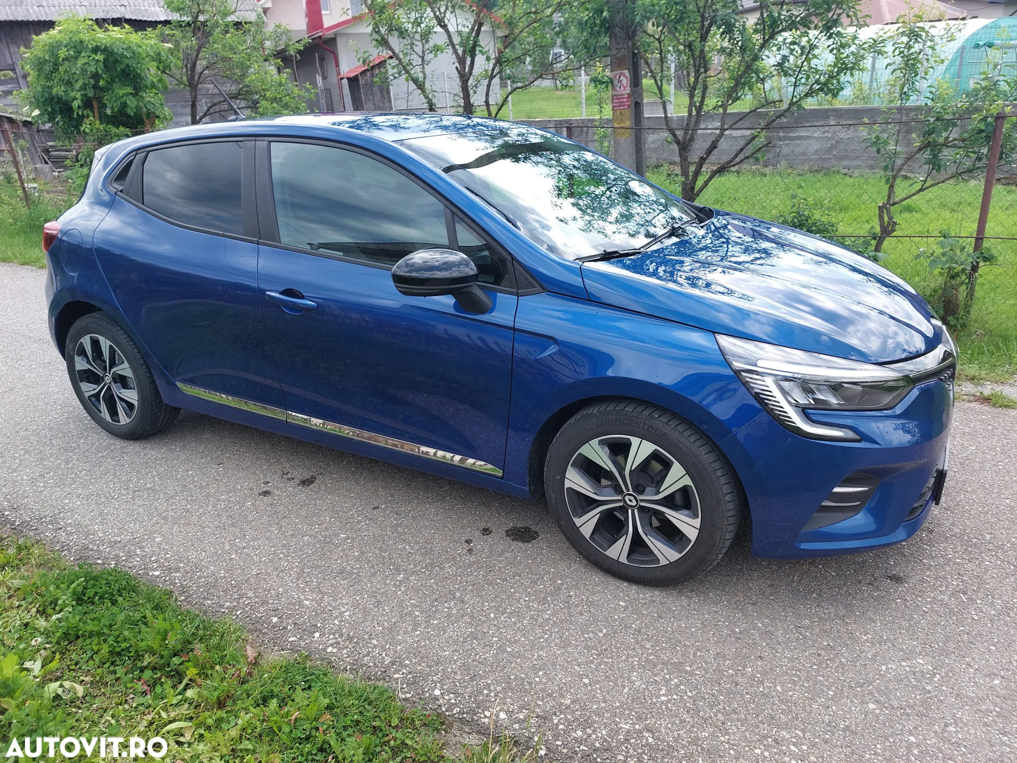 Renault Clio TCe 90 CVT TECHNO - 21