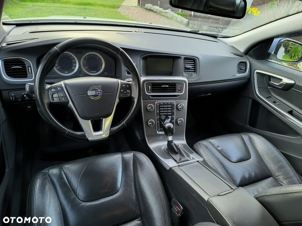 Volvo S60 D3 Summum - 13