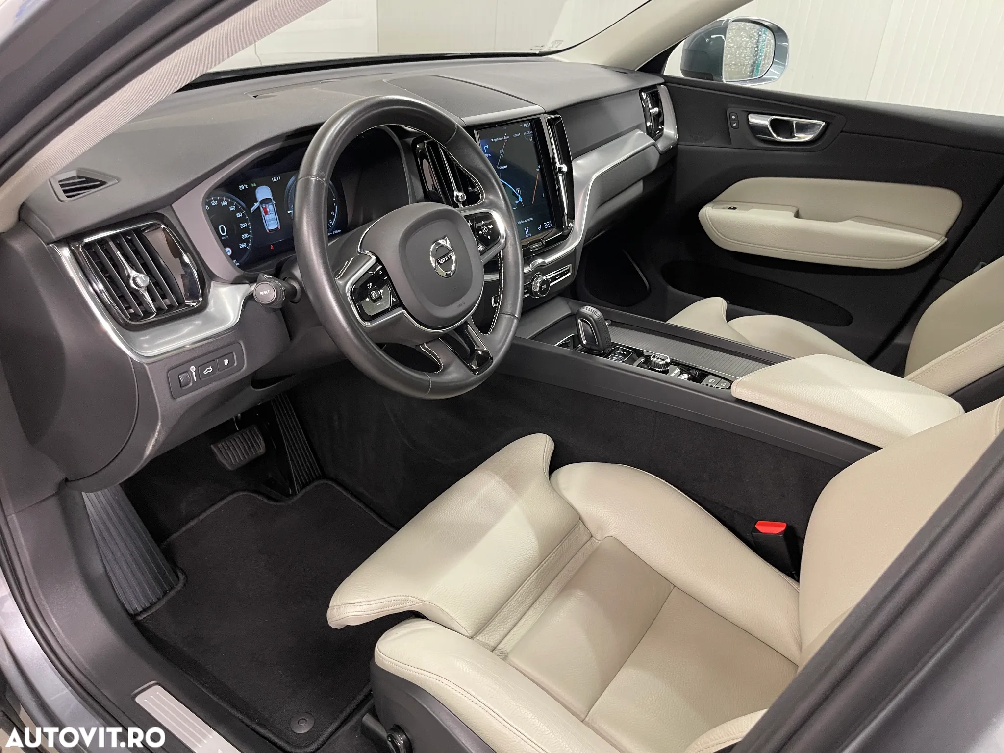 Volvo XC 60 T8 Twin Engine AWD Inscription - 5