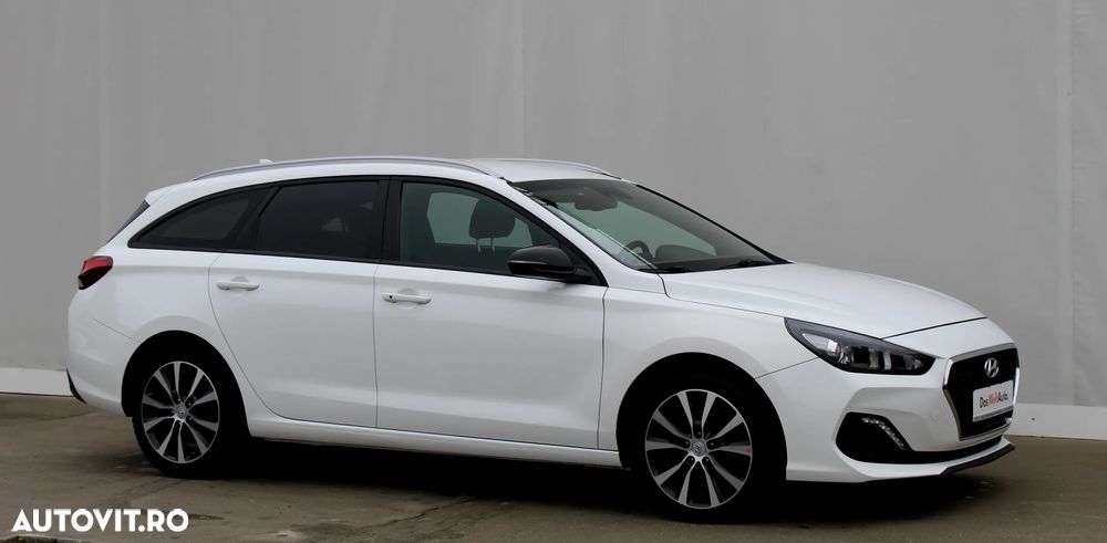 Hyundai i30 Kombi 1.6 CRDI DCT Select - 18