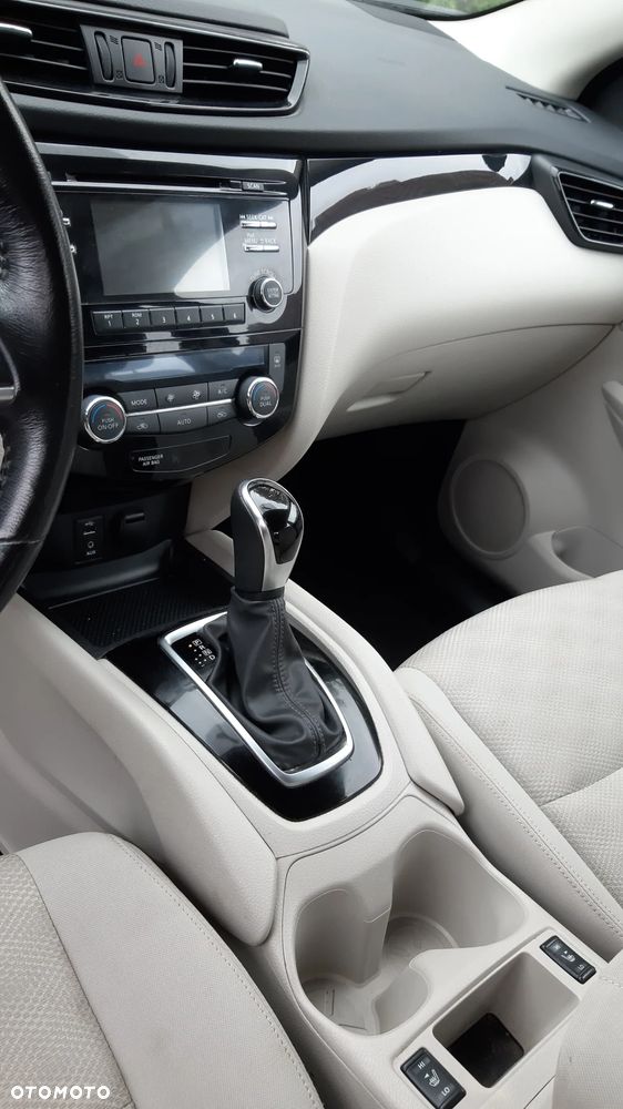 Nissan Qashqai 2017 photo 2