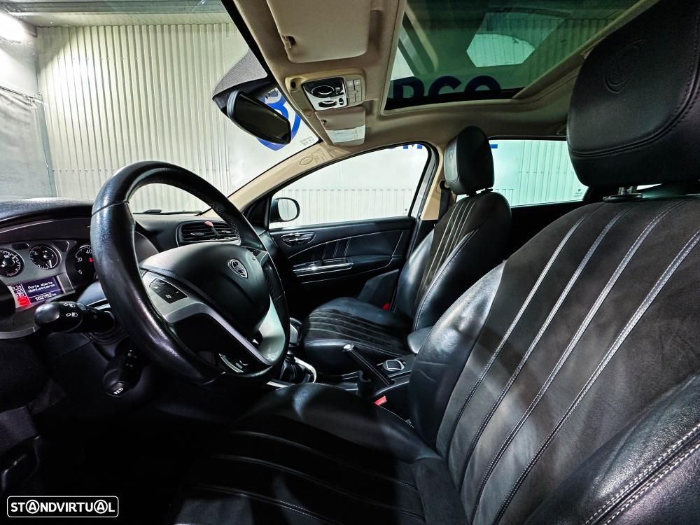Lancia Delta 1.6 M-Jet Platino - 9
