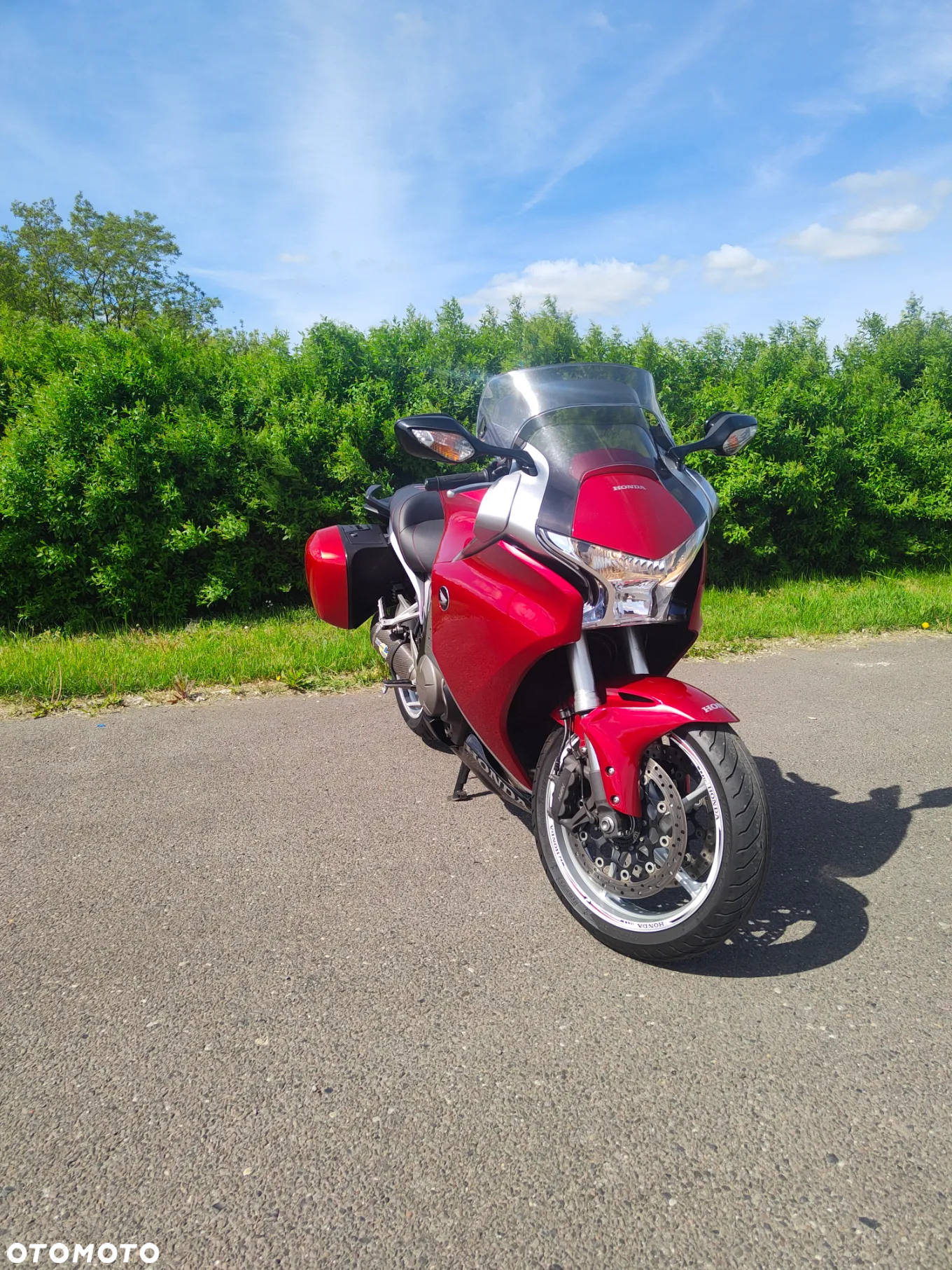 Honda VFR - 2