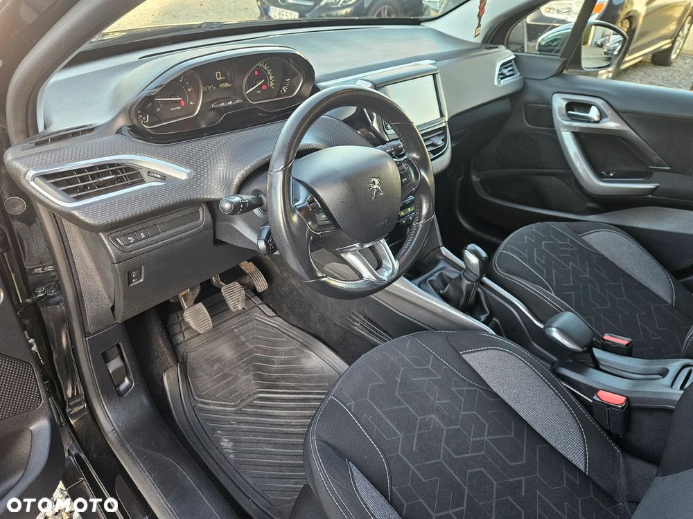 Peugeot 2008 1.6 BlueHDi Style - 20