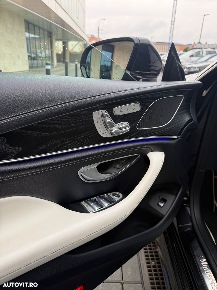 Mercedes-Benz CLS - 11