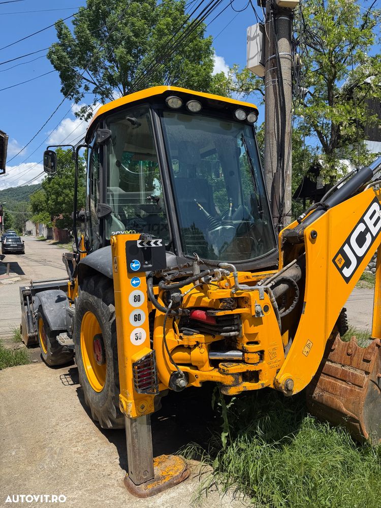 JCB 3CX - 11