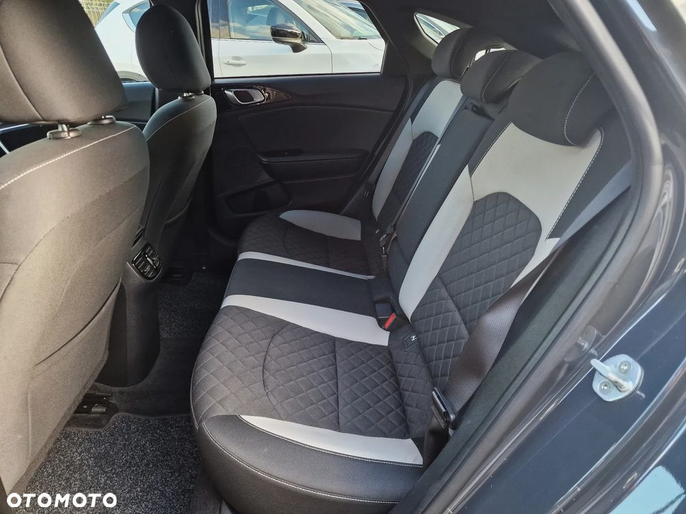 Kia ProCeed 1.6 CRDi DCT7 SCR GT LINE - 25