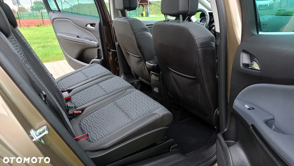 Opel Zafira - 11