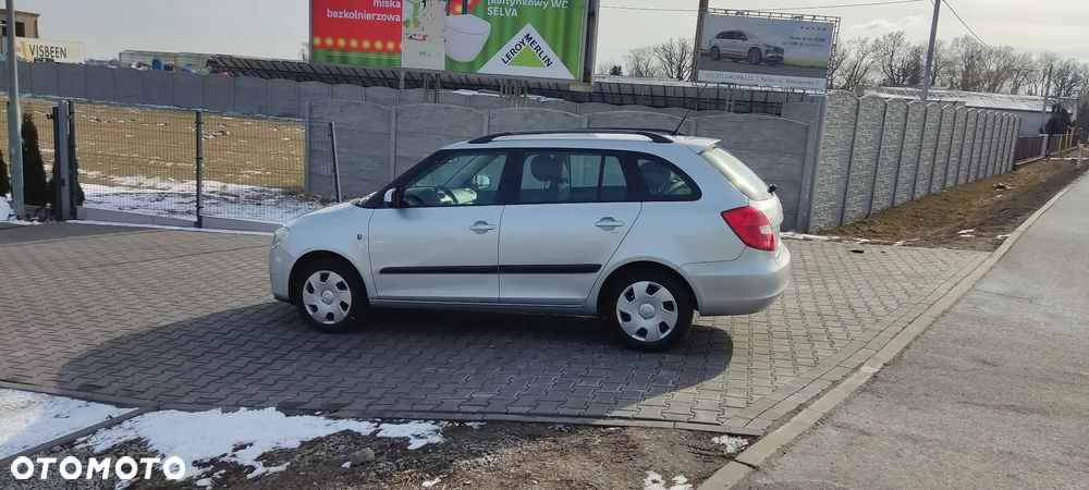 Skoda Fabia 1.4 16V Comfort - 8