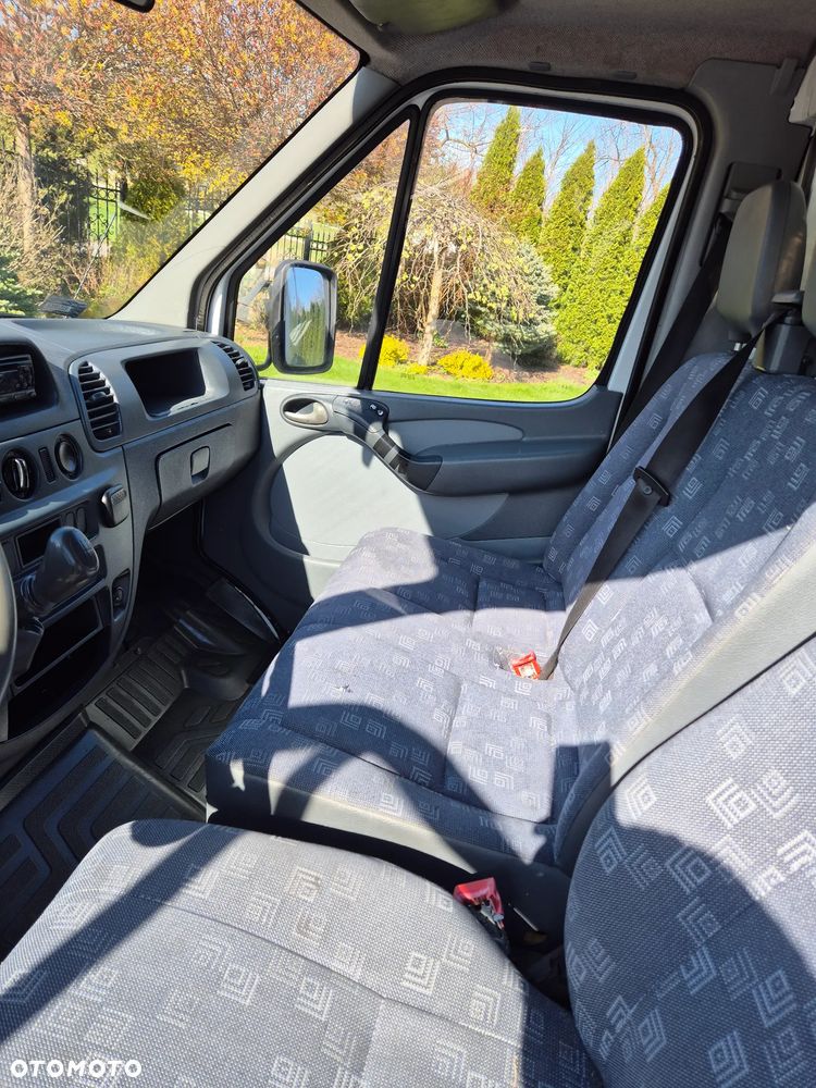 Mercedes-Benz Sprinter - 17