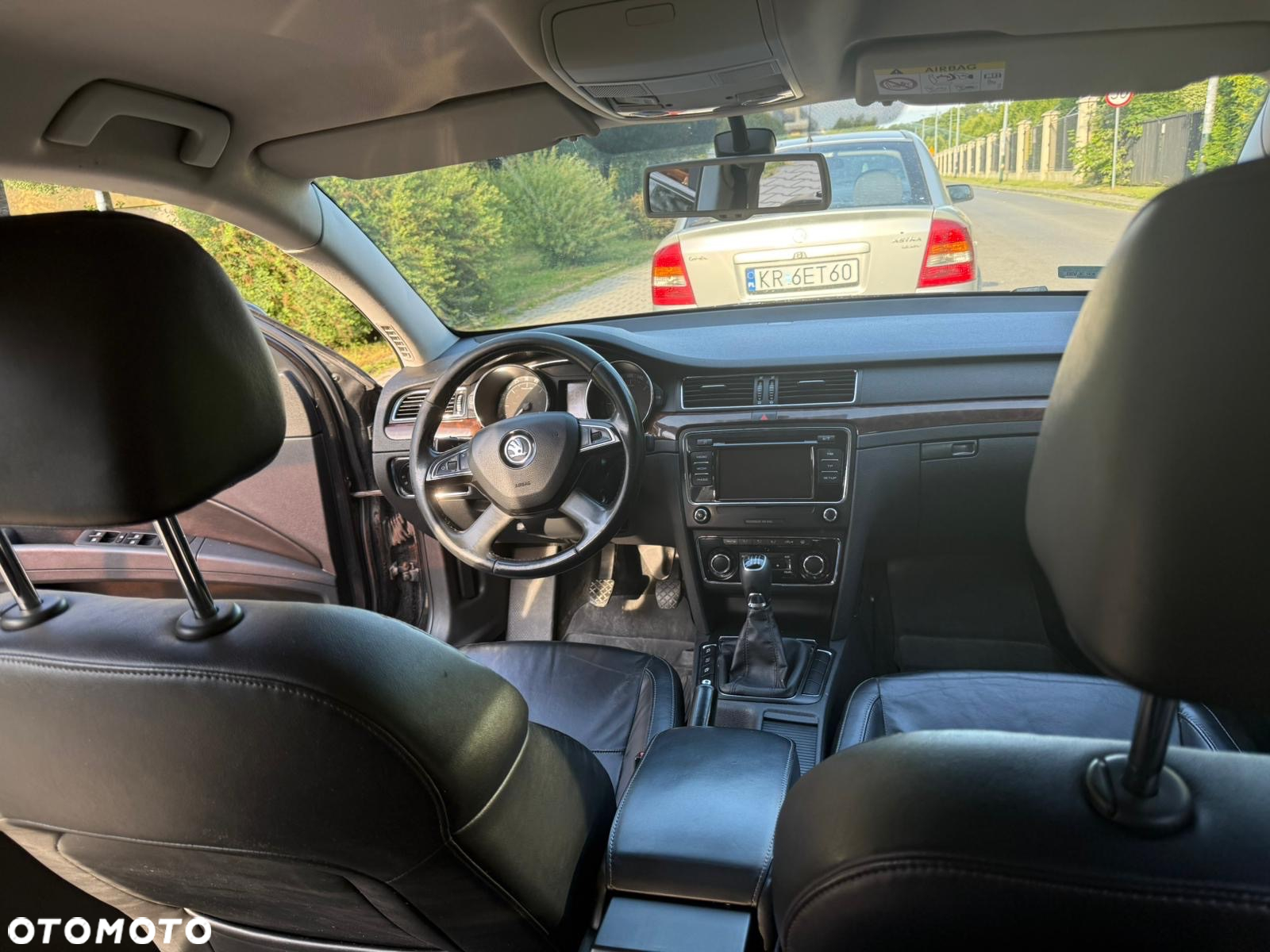 Skoda Superb 2.0 TDI L&K - 12