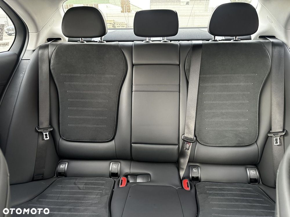 Mercedes-Benz Klasa C - 16