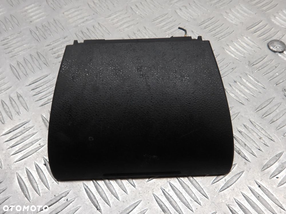 AUDI A2 1.4 TDI 99-05r. POPIELNICZKA 8Z0857951 - 1