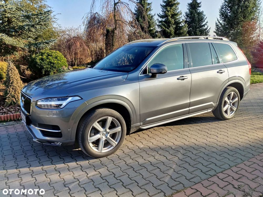 Volvo XC 90 D5 AWD Momentum - 2