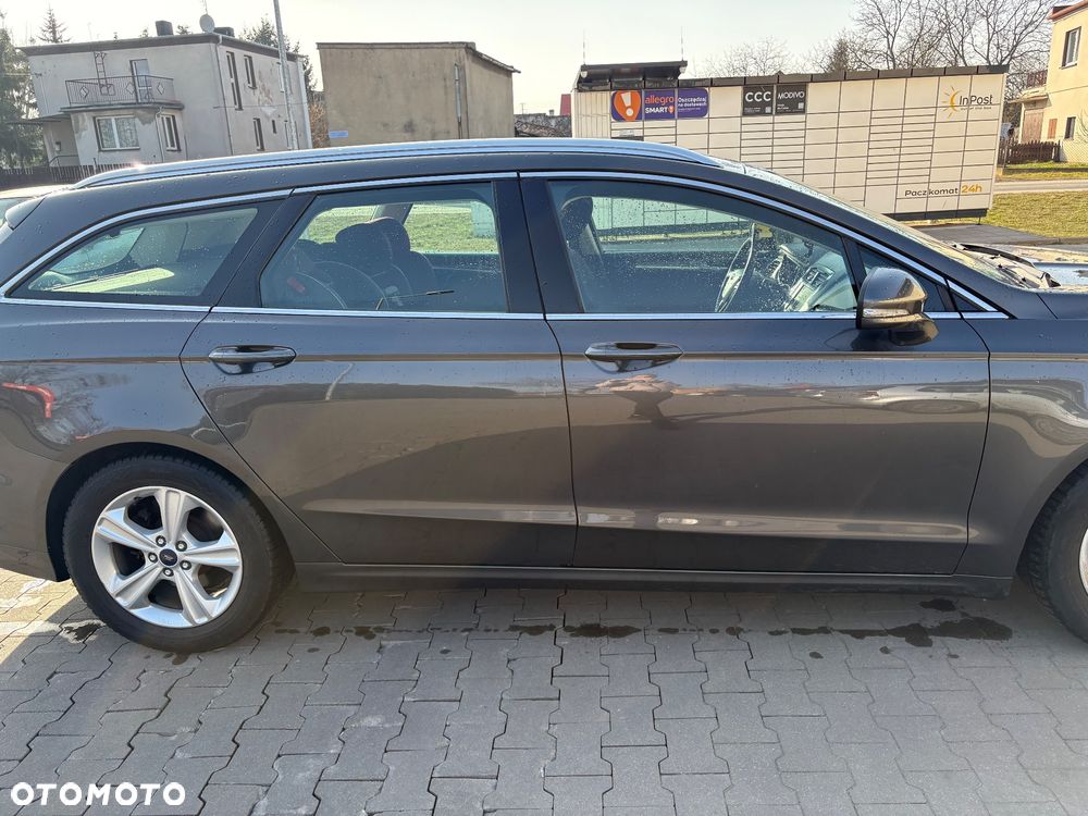 Ford Mondeo ver-2-0-tdci-titanium - 13