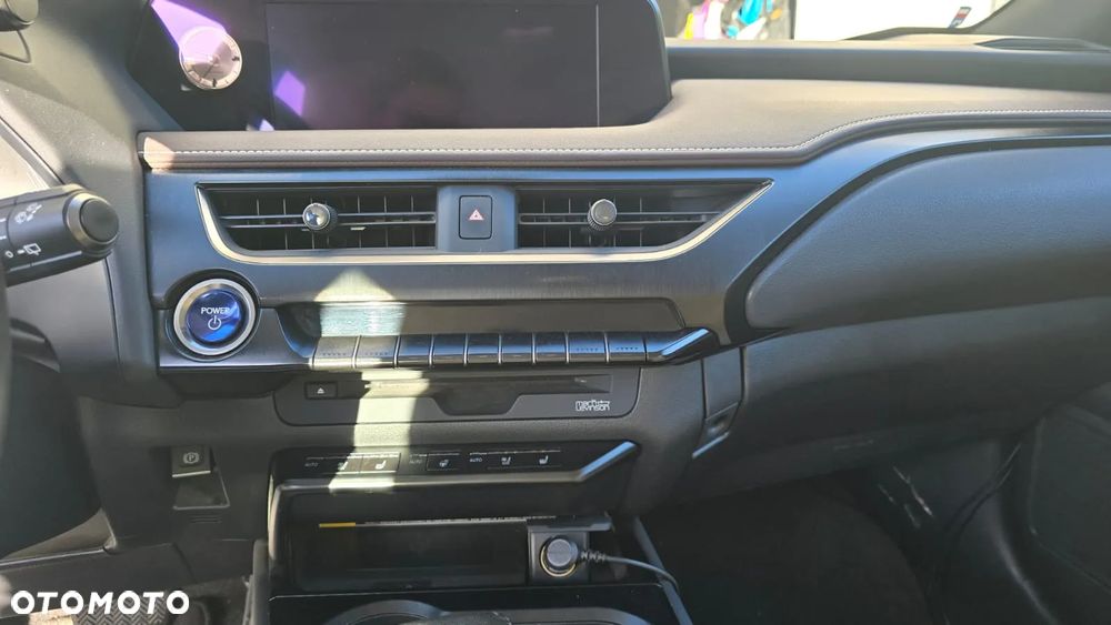 Lexus UX ver-250h-gpf-omotenashi-awd - 7