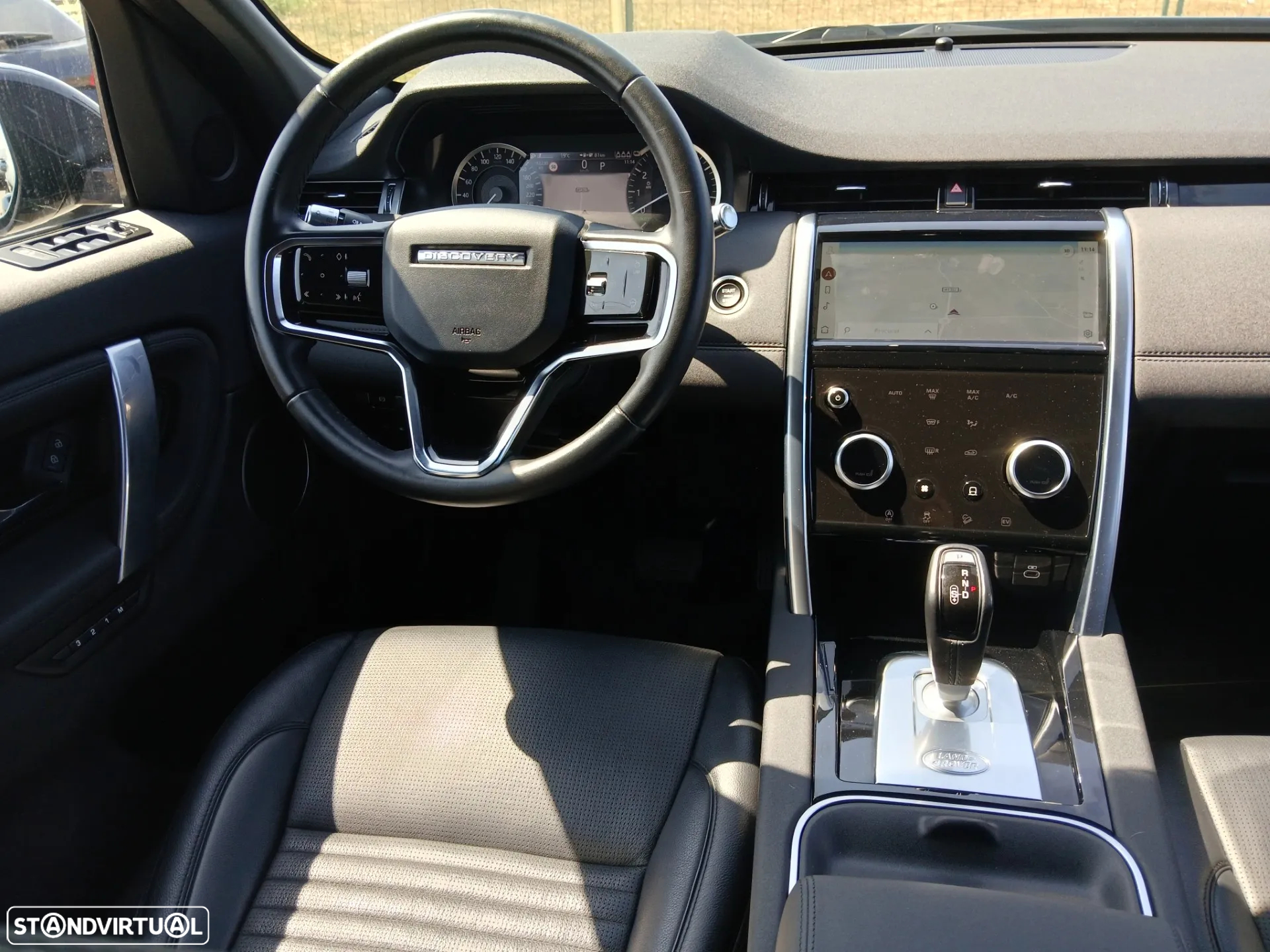 Land Rover Discovery Sport 1.5 I3 P300e AWD R-Dynamic SE - 24