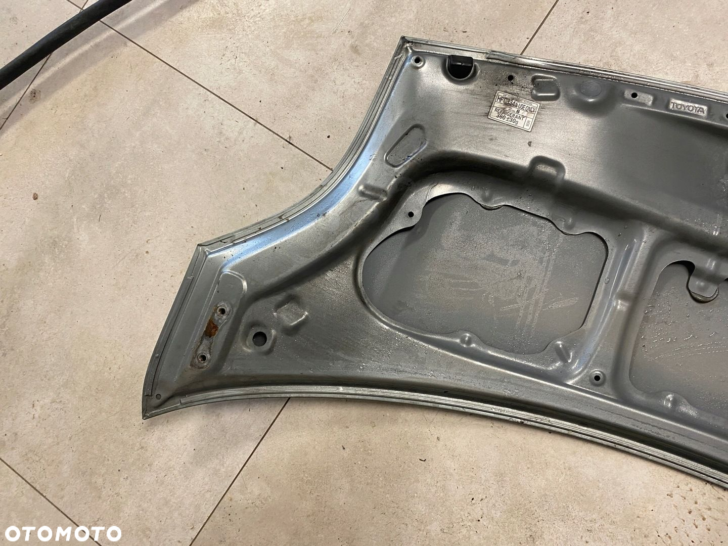 TOYOTA YARIS II MASKA POKRYWA SILNIKA 1F8 - 8