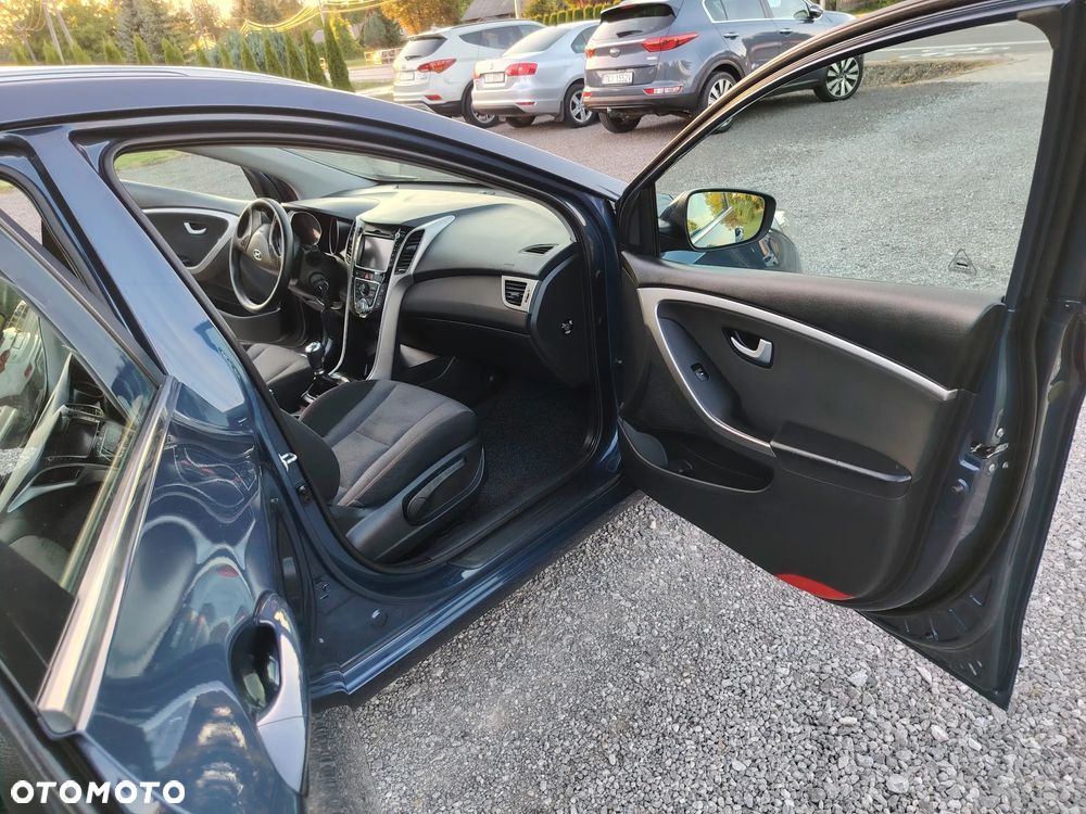 Hyundai i30 1.4 Select - 13