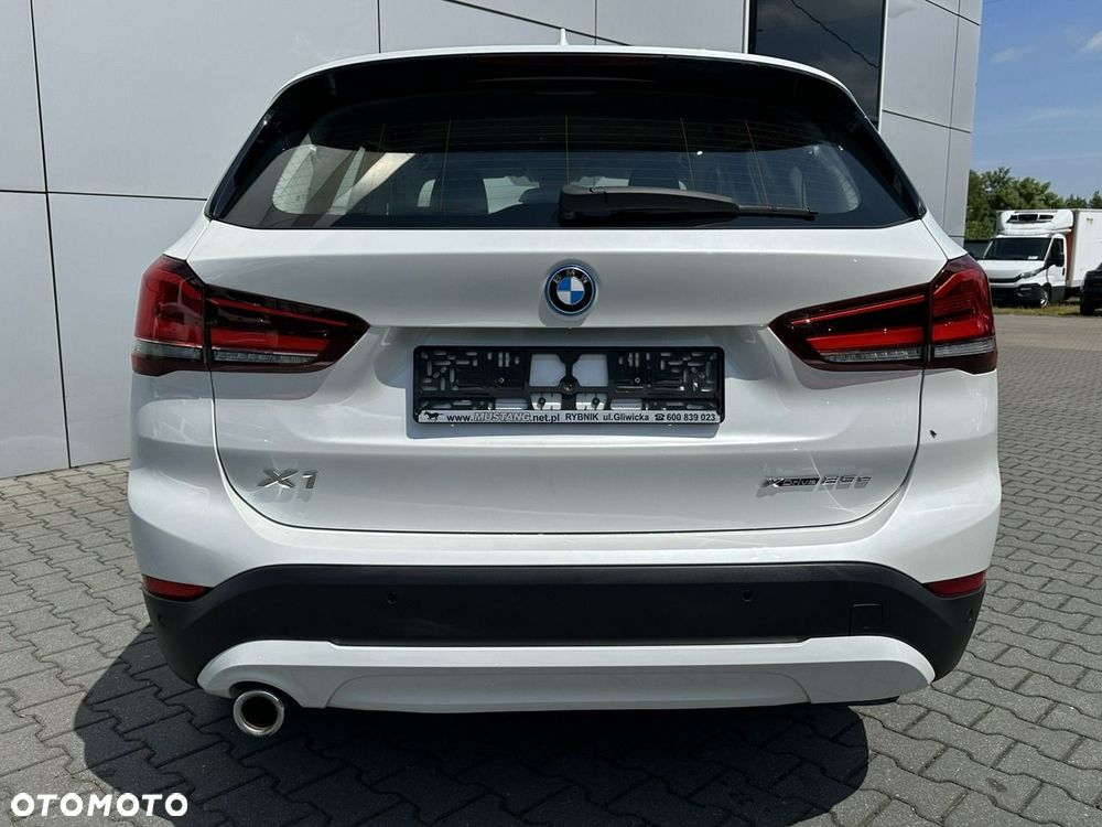 BMW X1 xDrive25e Advantage - 12