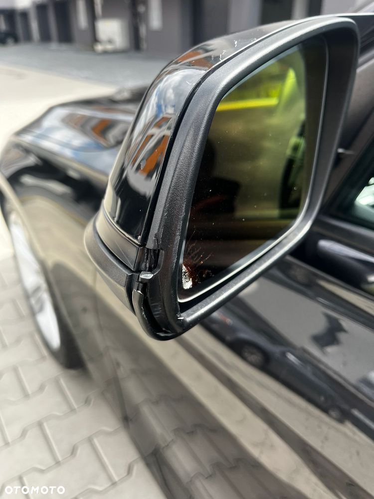 BMW Seria 3 330i Sport Line - 22