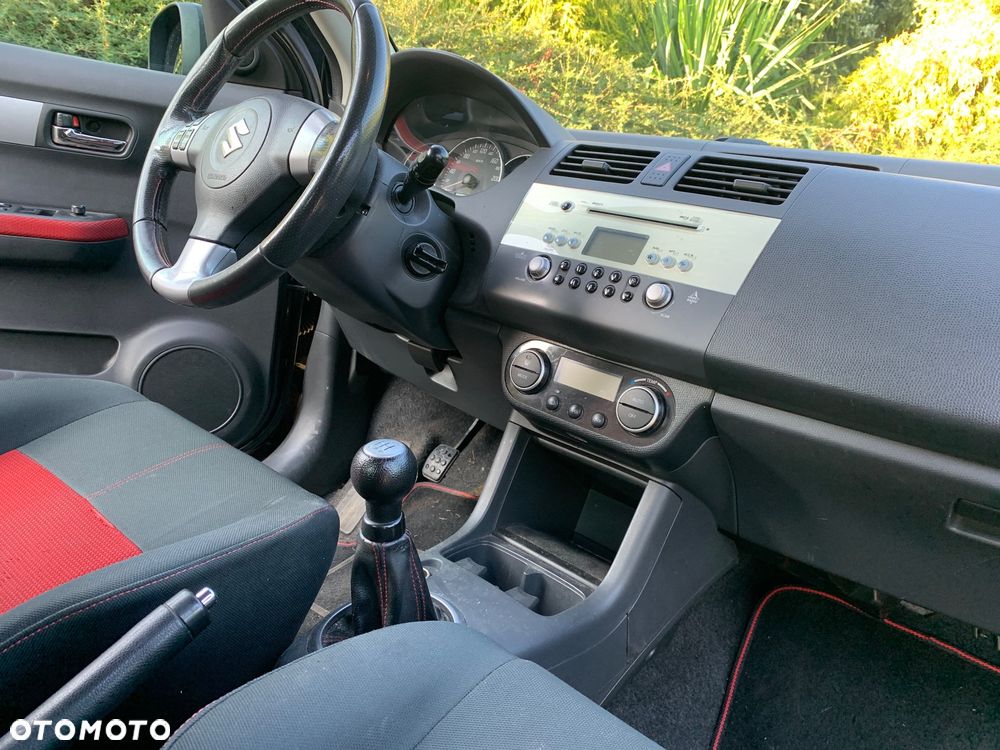 Suzuki Swift 1.6 Sport - 10