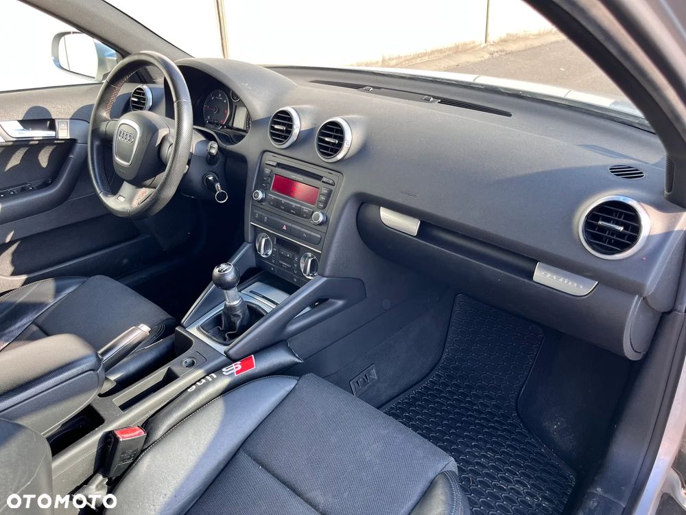 Audi A3 1.6 TDI DPF Ambition - 18